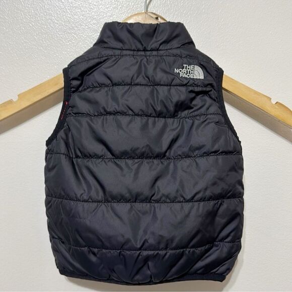 The North Face Infant Reversible Vest Size 6-12 Months - Picture 2 of 4